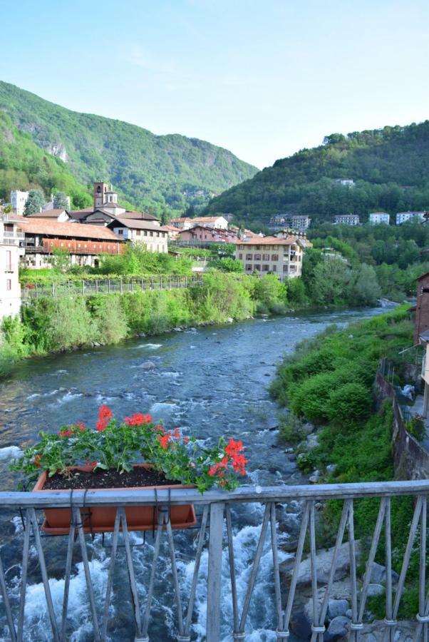 Apartmán Attico Sul Fiume Varallo Exteriér fotografie